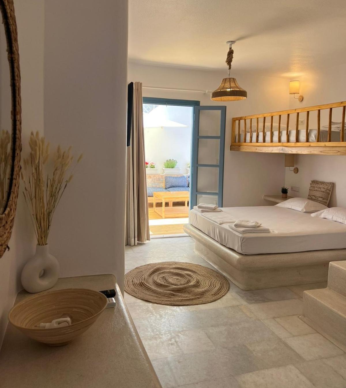 Blue In Naxos Hotel Naxos City Eksteriør billede